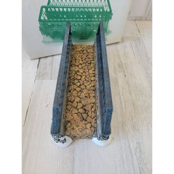 Dept 56 52647 Stone Trestle Bridge snow village accessory Xmas - Picture 6 of 8